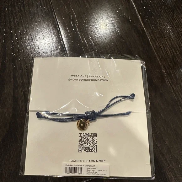 Tory Burch Embrace Ambition Bracelet Tory Navy/Gold NWT - Picture 5 of 5